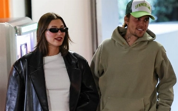 Беременная Хейли Бибер появилась на улицах Малибу  