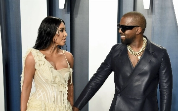 У сына Ким Кардашьян и Канье Уэста редкое аутоиммунное заболевание