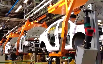 Производство LADA Vesta «стоит» три дня подряд