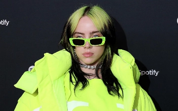 Билли Айлиш использовала хит «Гламур» для ролика TikTok