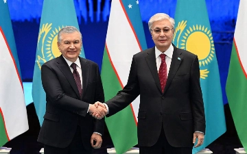 Мирзиёев и Токаев провели неформальную встречу в Алматы