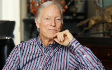 Умер актер Ричард Чемберлен, сыгравший в «Поющих в терновнике»