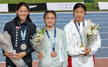 Легкоатлетки из Узбекистана завоевали две медали на молодежном ЧА