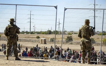 США пообещали нелегалам по $1 тысяче за добровольный выезд из страны