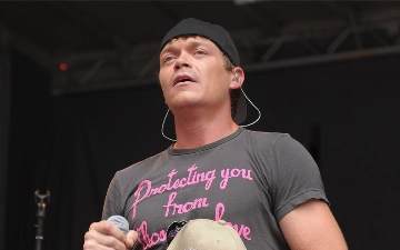 Фронтмен 3 Doors Down Брэд Арнольд сообщил о тяжелой болезни