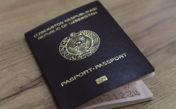 Депортированные узбекистанцы временно не смогут оформить загранпаспорт