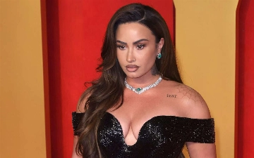 Певица Деми Ловато вышла замуж