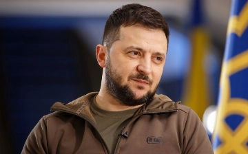 Зеленский предложил провести трехстороннюю встречу с Путиным и Трампом