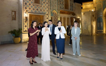 Саида Мирзиёева поздравила победителей театрального конкурса в Самарканде 