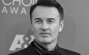 Умер звезда сериалов «Зачарованные» и «Части тела» Джулиан Макмэхон