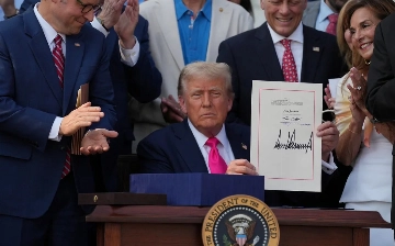 Дональд Трамп подписал «большой прекрасный закон» о госрасходах и налогах