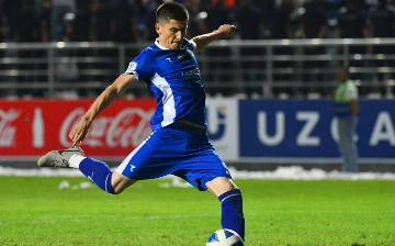 Узбекский полузащитник Одил Хамробеков может продолжить карьеру в Иране