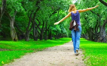 Ученые выяснили, что прогулки по 7 тысяч шагов в день улучшают работу мозга