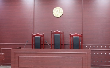 Обхватил за талию и попытался поцеловать: в Фергане председатель махалли домогался несовершеннолетней