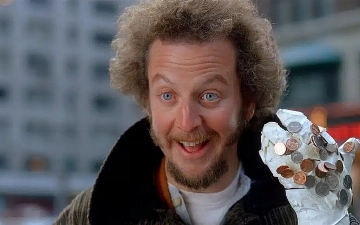 Кто из знаменитостей родился 28 августа