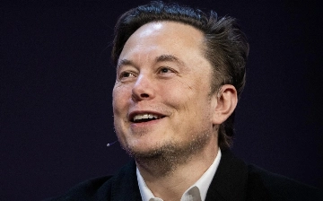 Tesla предложила Илону Маску премию в $1 трлн