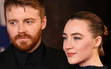 Сирша Ронан впервые стала мамой