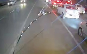 В Ташкенте водитель автобуса сбил пешехода, переходившего дорогу в неположенном месте