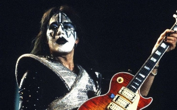 Умер Эйс Фрейли — сооснователь легендарной группы Kiss