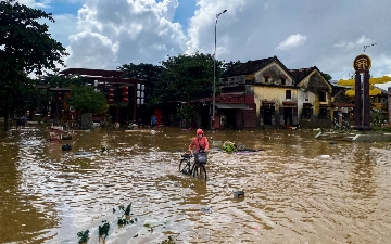 Во Вьетнаме из-за наводнений погибли не менее 14 человек