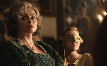 Netflix представил тизер сериала «Семь циферблатов» по Агате Кристи с Хеленой Бонэм Картер в главной роли