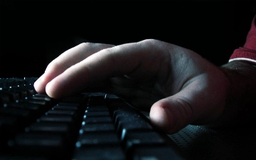 В Узбекистане начнут наказывать за непристойные действия в отношении детей в интернете