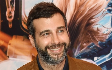 Иван Ургант запустил YouTube-канал с концертными записями