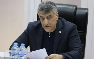 «Никакой доход не стоит слез ваших родителей и детей». Алишер Кадыров призвал узбекских мигрантов покинуть Россию