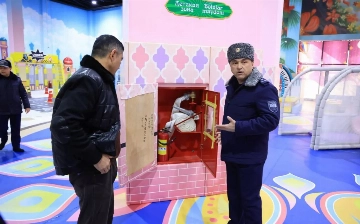 В одном из ТРК Ташкента временно закрыли детскую площадку