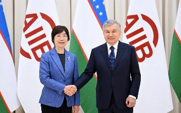 Шавкат Мирзиёев встретился с главой Азиатского банка инфраструктурных инвестиций