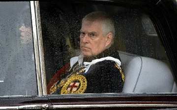 BBC: Задержан брат короля Великобритании, лишенный всех титулов из-за связей с Эпштейном