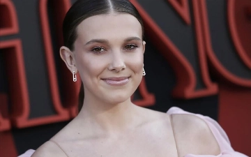 Кто из знаменитостей родился 19 февраля