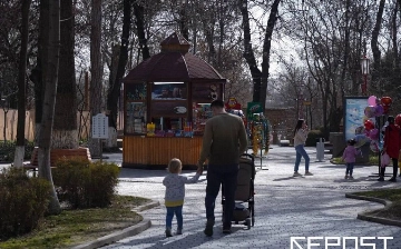 Стало известно, сколько узбекистанцы отдохнут в марте