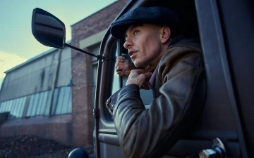 Барри Кеоган и Миа Маккена-Брюс замечены на съемках  байопика о «The Beatles»