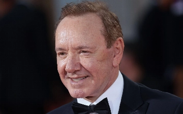 Кевин Спейси урегулировал три иска о сексуализированном насилии