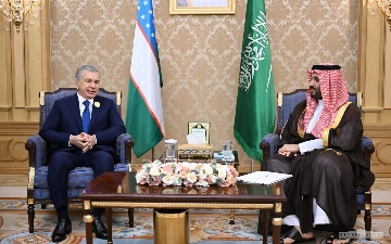 Шавкат Мирзиёев провел телефонный разговор с наследным принцем Саудовской Аравии