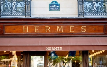 Наследник Hermès лишился $13 млрд: его состояние распродал доверенный финансист