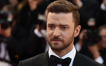 «Я горжусь тобой»: Джастин Тимберлейк поддержал Джастина Бибера после кавера на культовый хит