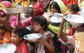 За последнее десятилетие число катастрофически голодающих людей в мире выросло в девять раз