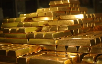 Золото начало расти: стоимость драгметалла превысила $4,7 тысячи