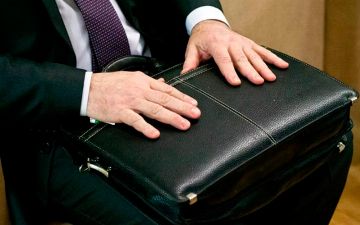 Декларацией доходов должностных лиц будут охвачены все госслужащие, включая президента и премьер-министра