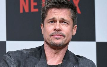 Брэд Питт был замечен в инвалидной коляске – фото 