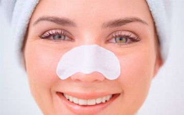 Специалист рассказала, как в домашних условиях избавиться от черных точек на носу