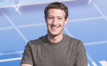 Марк Цукерберг показал своих козочек и испугал аналитиков их именами – фото 