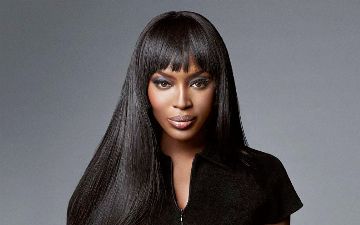 Модель Наоми Кэмпбелл впервые стала мамой в 50 лет – фото 