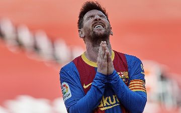 Сайт для взрослых предложил «Барселоне» помощь сохранить Месси в клубе