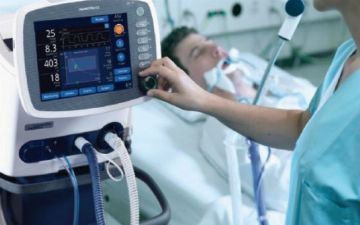 Врач назвал сроки восстановления пациентов с COVID-19 после ИВЛ