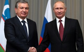 Путин обсудил с Шавкатом Мирзиёевым ситуацию в Афганистане 