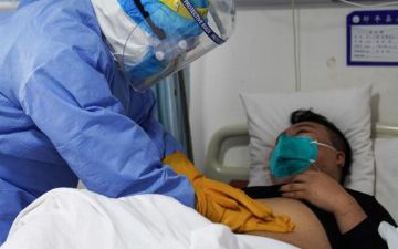 Коронавирус может проявляться только в виде острой кишечной инфекции 