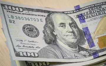 Курс валют на 26 октября 2021 в Узбекистане - доллар понизился